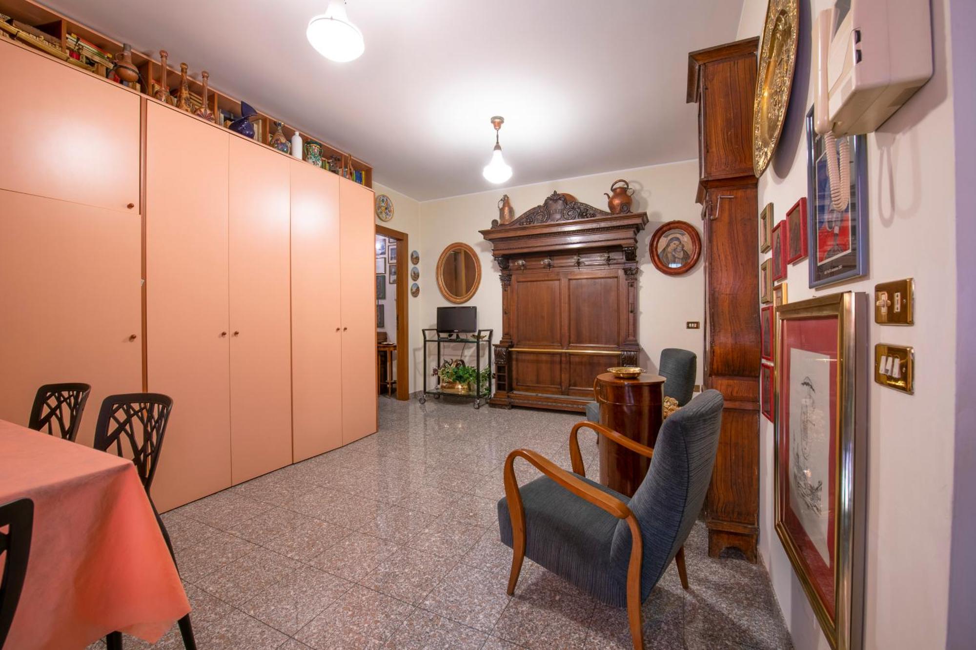 Residenza Impero Bezzecca Apartment Verona Luaran gambar